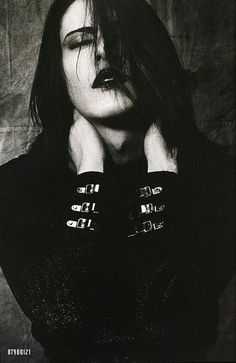 ac66de4f66a138eb2e06da1961a66249--goth-clothes-androgynous-models-1