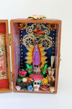 4ce138beec0a37fcb35d9ae50968979a--guadalupe-mexico-mexican-folk-art