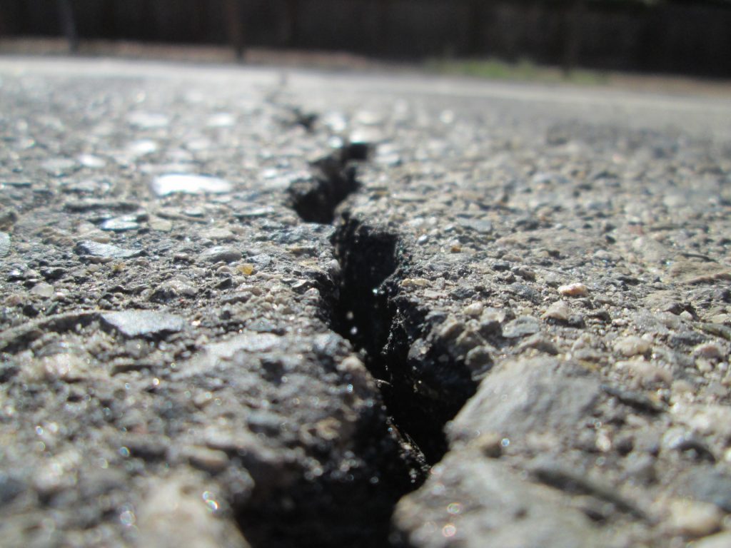 asphalt-crack--1024x768