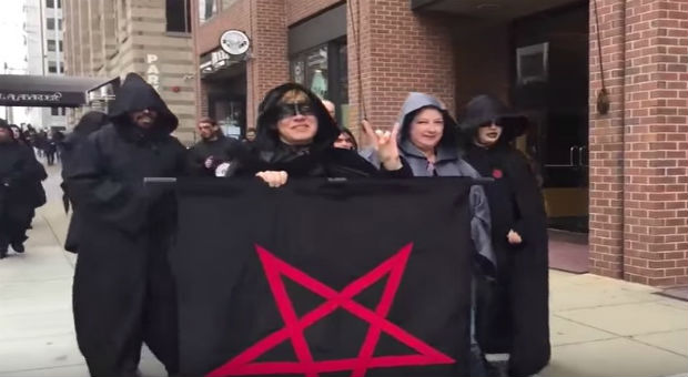 trump-satanic-protest